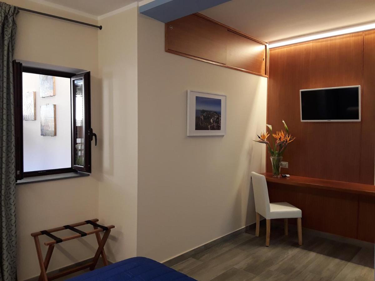 Bed and Breakfast Al Castello Milazzo Exterior foto
