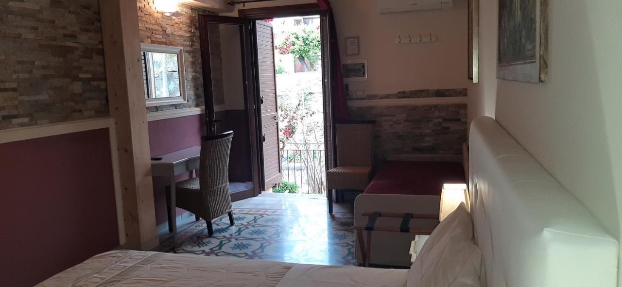 Bed and Breakfast Al Castello Milazzo Exterior foto